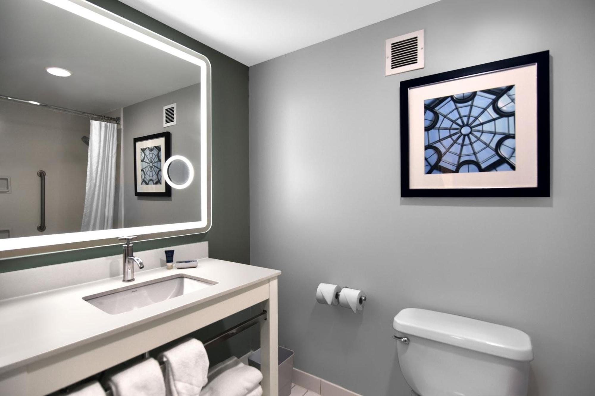 Four Points By Sheraton York Eksteriør bilde