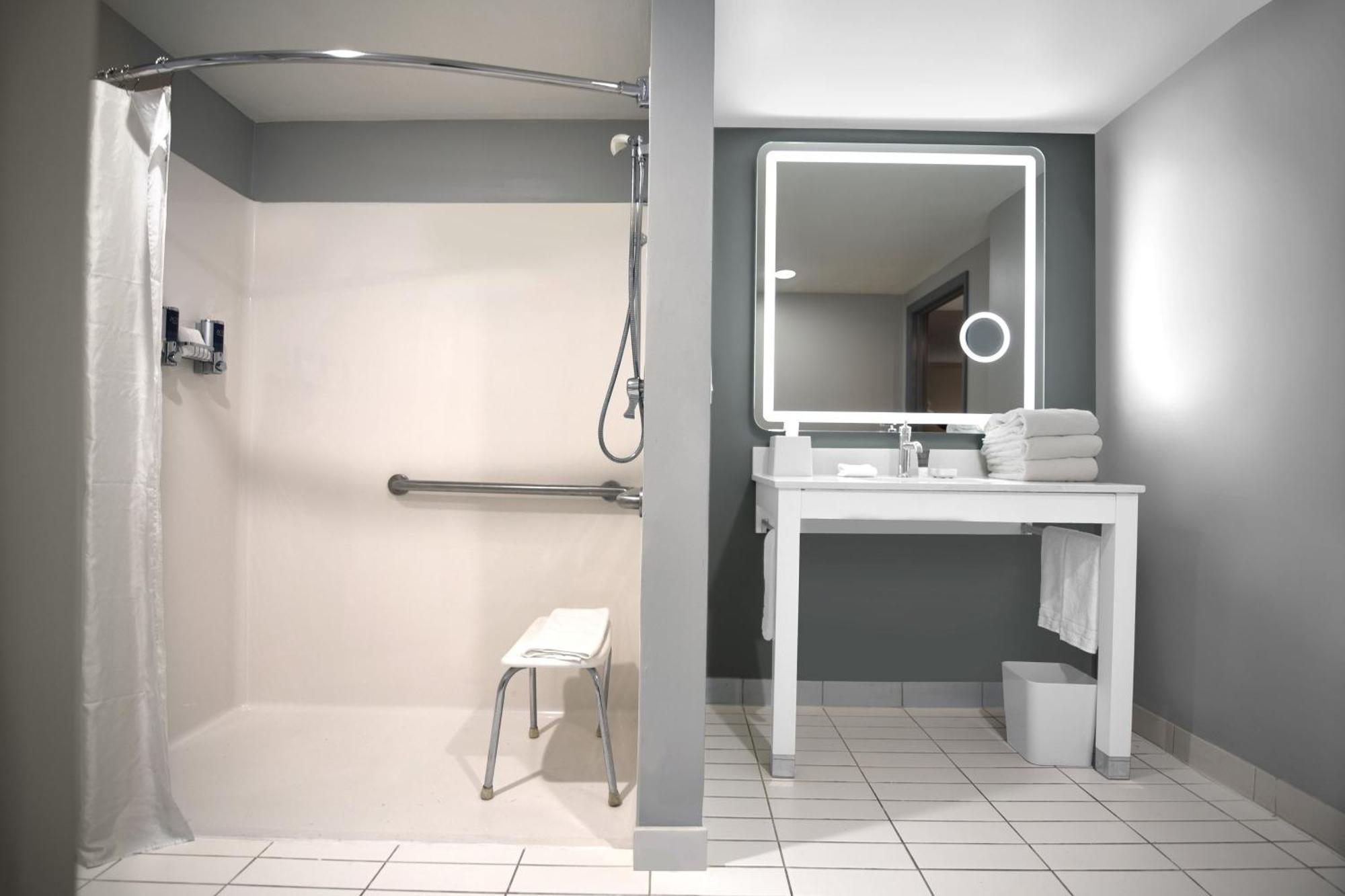 Four Points By Sheraton York Eksteriør bilde